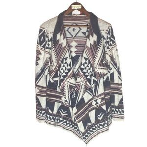 CHARLOTTE RUSSE white navy pink aztec print cardigan // S